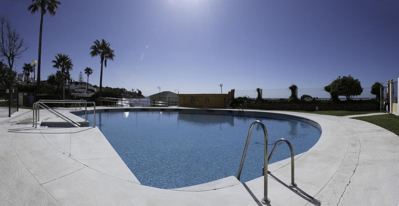 Nest Studio Playa Alhamar Sitio de Calahonda エクステリア 写真